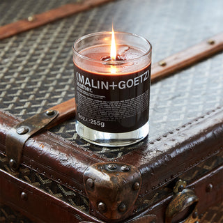 Malin+Goetz leather geurkaars sfeer