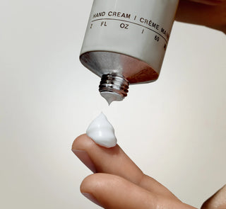 Salt & Stone Hand Cream Neroli & Basil sfeer 2