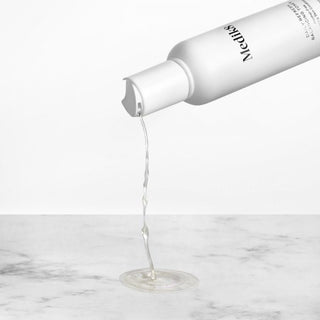 Medik8 Daily Refresh Balancing Toner 150ml substantie
