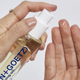 Malin+Goetz Facial Cleansing Oil sfeer