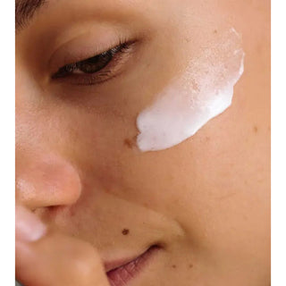 Alpha-H Liquid Gold Firming Eye Cream smudge