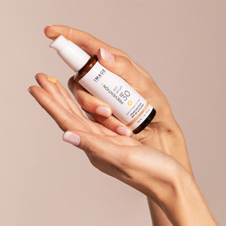 Image Skincare PREVENTION+ Sun Serum SPF 30 Tinted aanbrengen