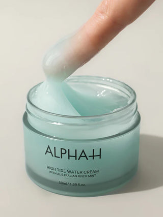 Alpha-H High Tide Water Cream smudge