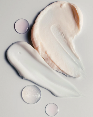 Skinimalism: welke multitaskers maken je skincare routine simpeler?