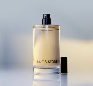 Salt & Stone Body Mist Saffron & Cedar 100ml sfeer