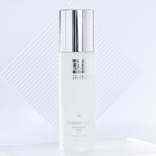 Dr. Grandel Cleansing Milk structuur-twee