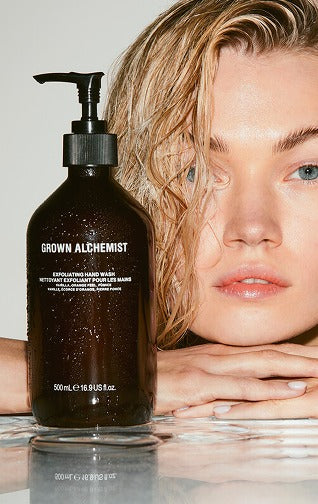 Grown Alchemist Exfoliating Hand Wash sfeer