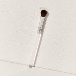 Idun minerals eyeshadow brush blending sfeer