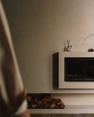 Home Essentials L'Heure Santal