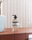 Marie-Stella-Maris Hand Soap - Violet Muse sfeer 1