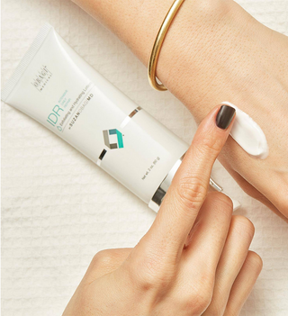 Intensive Daily Repair Exfoliating and Hydrating Lotion 57gr