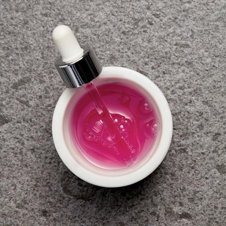 Medik8 Hydr8 B5 Intense 30ml substantie