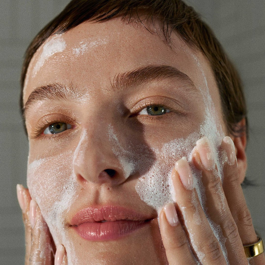 Dermalogica Daily Microfoliant schuim op het gezicht