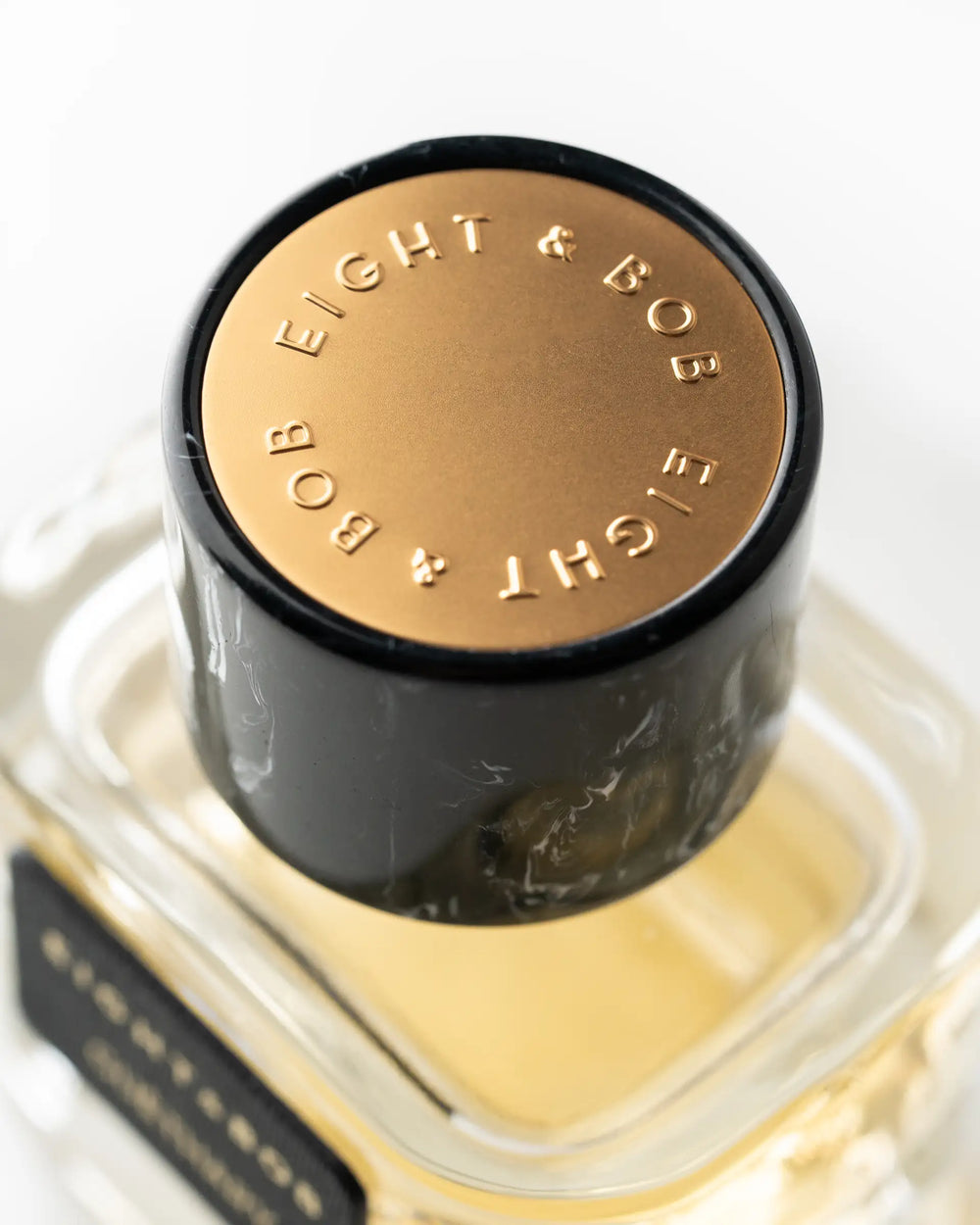 Eight & Bob Extrait de Parfum – Guèthary sfeer