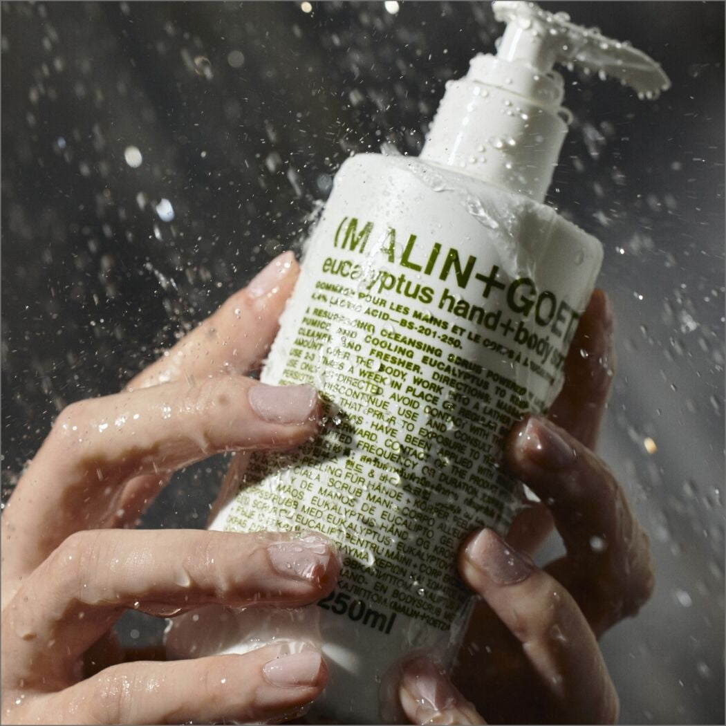 Malin+Goetz Eucalyptus Hand+Body Scrub 250ml sfeer