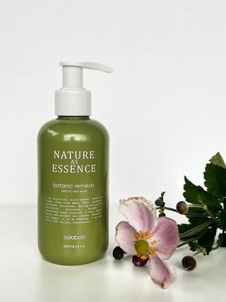 Oolaboo Nature As Essence Botanic Remedy Hair Mask pompflacon met roze bloem
