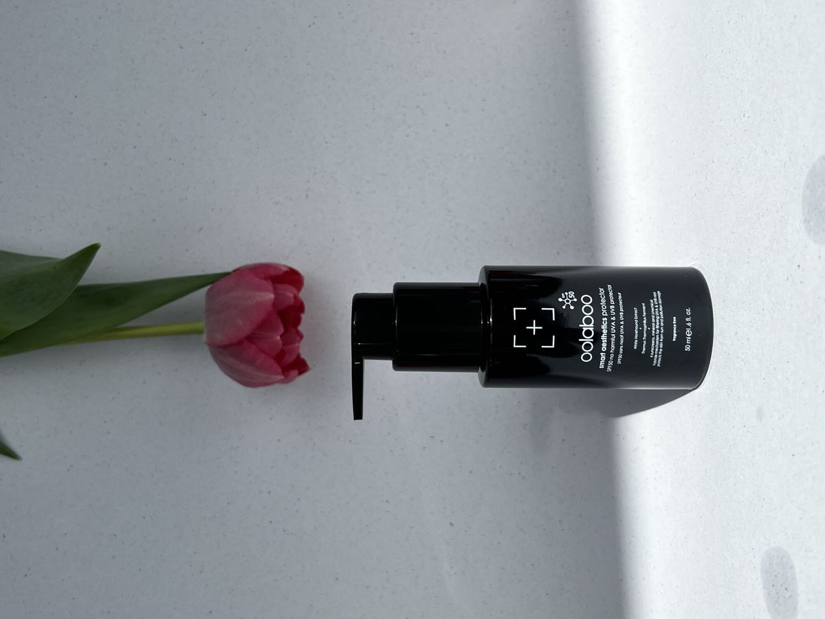 Oolaboo Smart Aesthetics SPF50 No Harmful UVA & UVB Protector met tulp
