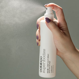 Oolaboo Super Foodies Crisp Salty Spray spray in actie