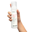 Sensilis Gentle Cleansing Mousse 200ml flacon in de hand