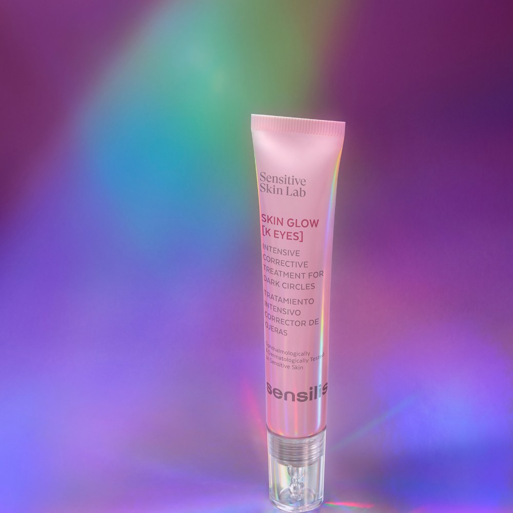 Sensilis Skin Glow K Eyes Dark Circles 15ml tube in paars licht