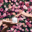 Sensilis Upgrade AR Firming Soothing Cream 50 ml pot tussen rozen