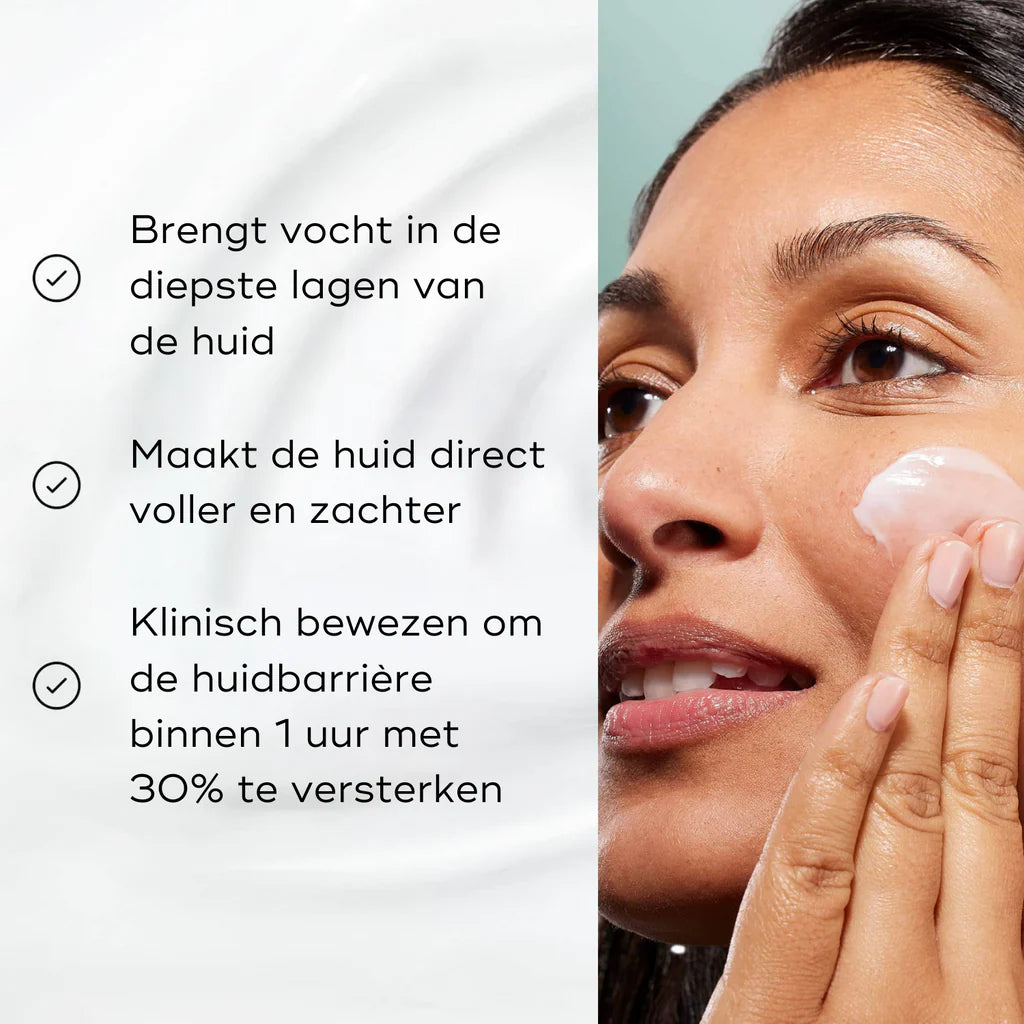Medik8 Total Moisture Daily Facial Cream model met voordelen